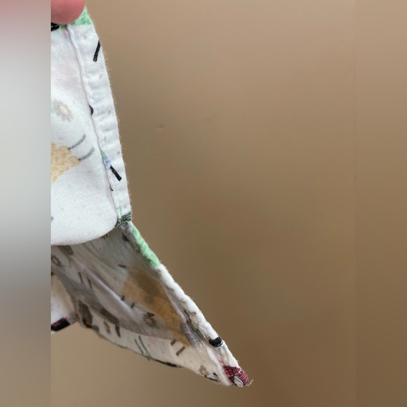 Bundle of 3 scrub suit tops - Picture 14 of 15